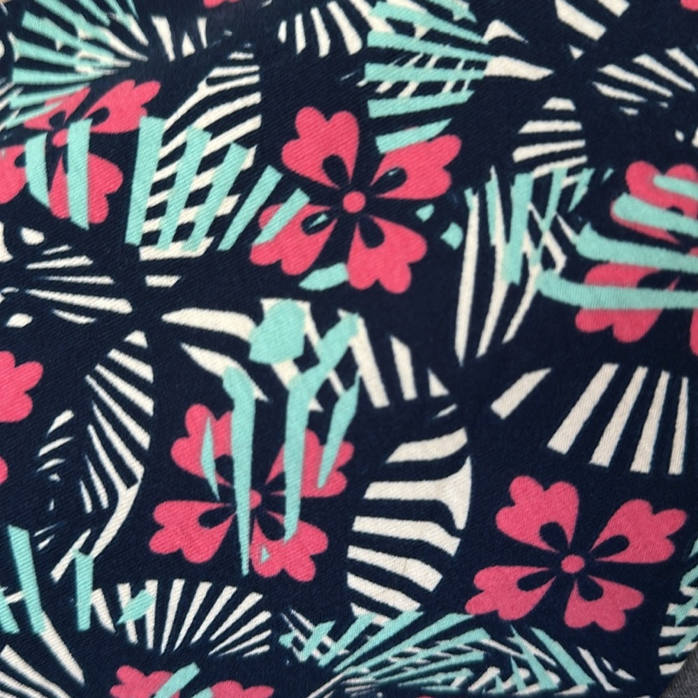 LuLaRoe Randy Raglan Tee - Picture 2 of 2